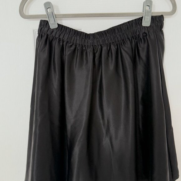 Black A-Line Mini Skirt - Picture 2 of 3